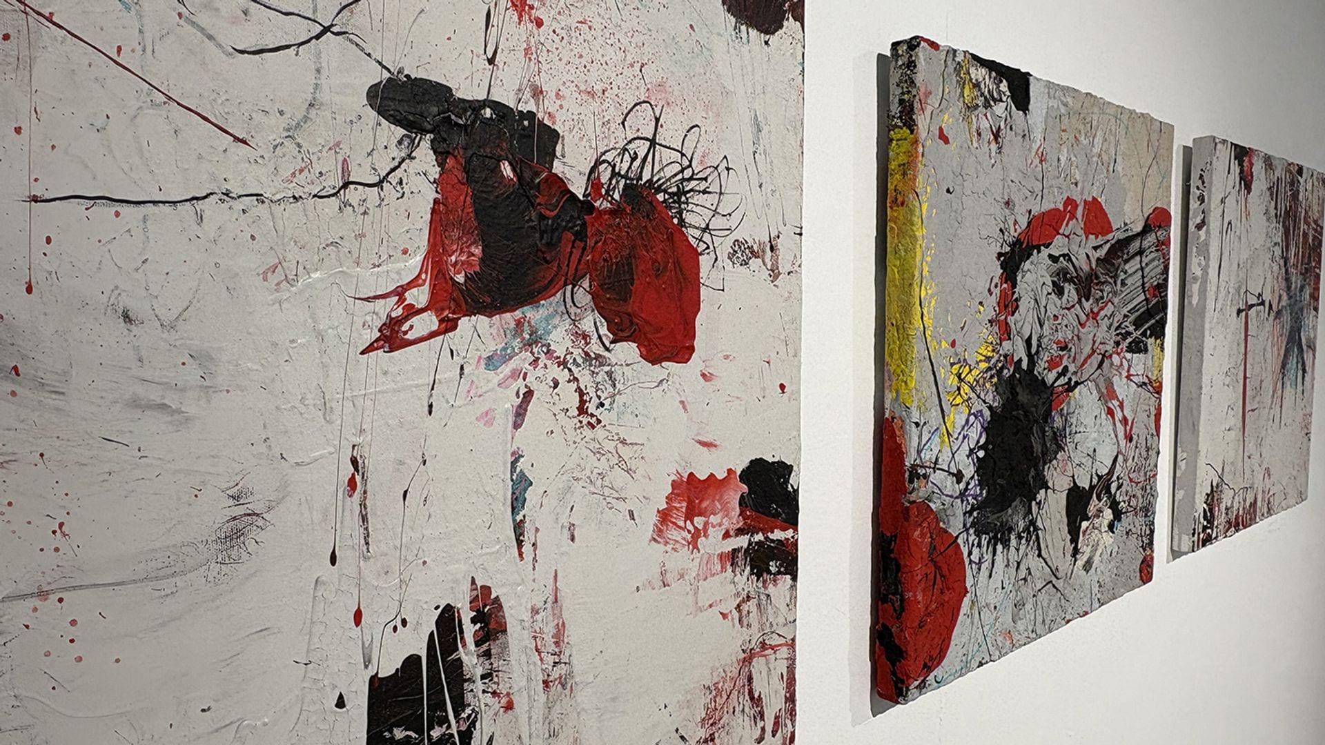 Oyonar You Exhibition, Alicia and the Mirrors en el Centro Cultural Casa de Cacas en Madrid
