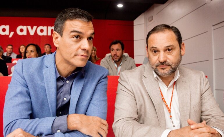 Moncloa reacciona a un Ábalos que admite haber compartido con «dos o tres» personas sus chats con Sánchez de 2023