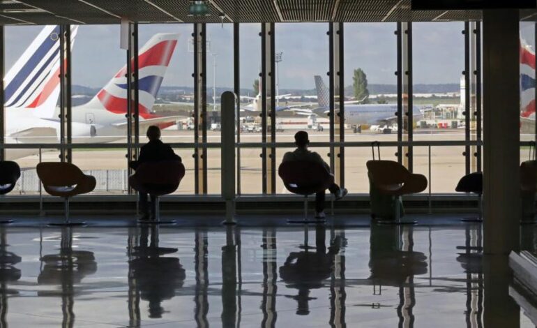 Más de 100 vuelos cancelados en el segundo aeropuerto francés por una avería en el control aéreo