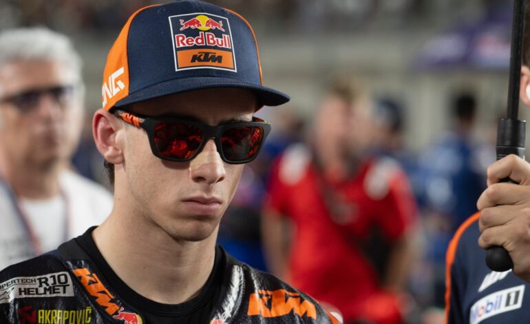 El fichaje de Pedro Acosta por el equipo de Valentino Rossi, en serio peligro