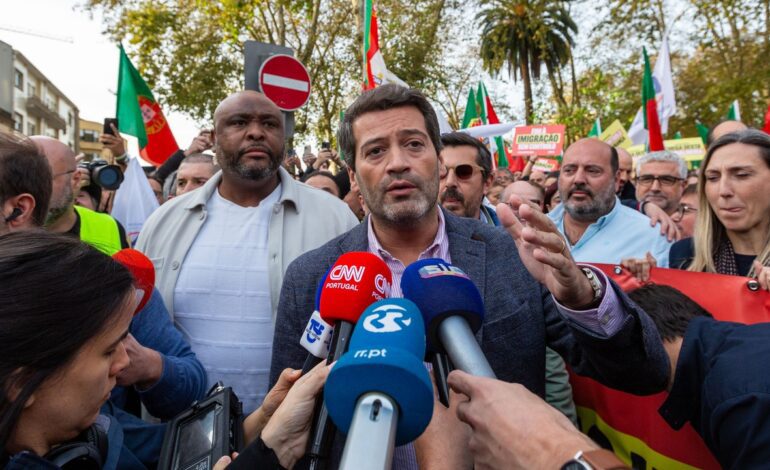 Investigan por comentarios contra los gitanos al líder de la ultraderecha de Portugal, André Ventura