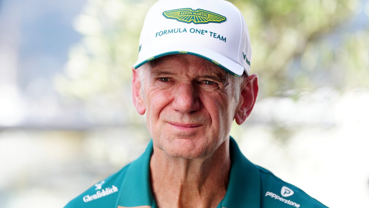 Adrian Newey ya está en Mónaco… con su cuaderno