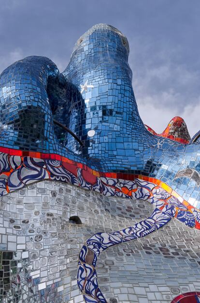 Una de las obras en el Jardín del Tarot, en Capalbio.