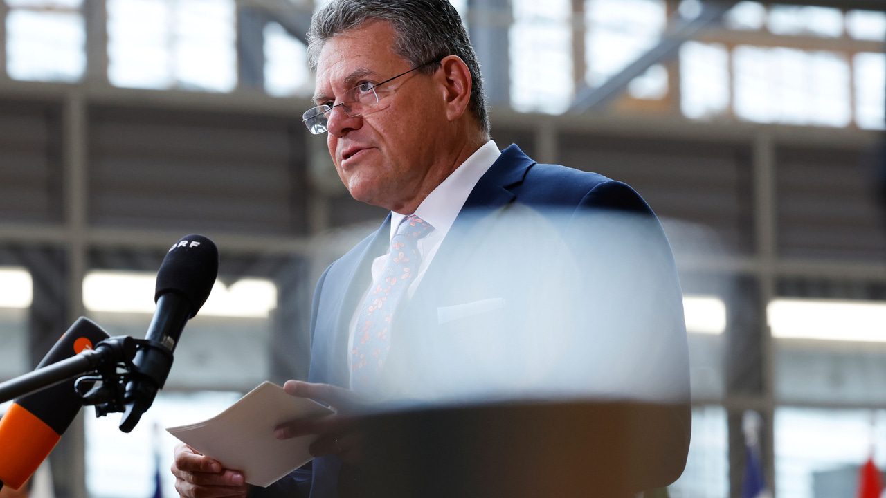 Bruselas recuerda a Washington que el comercio entre la UE y EE UU no debe regirse por las «amenazas»