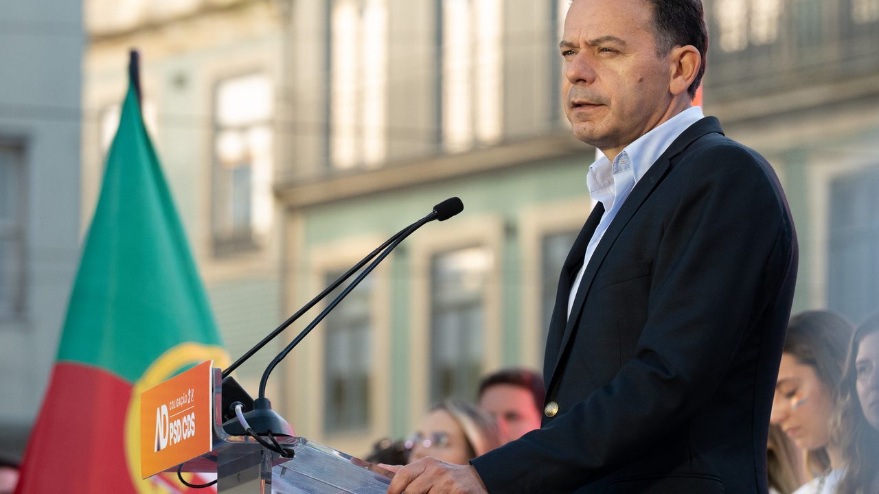 La derecha portuguesa ante la tentación de cambiar la Constitución tras la caída electoral de la izquierda