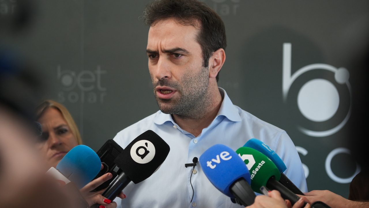 Cuerpo publicará el resultado de la consulta de la OPA de BBVA antes de elevar su decisión al Gobierno y pese a la denuncia en la Audiencia Nacional