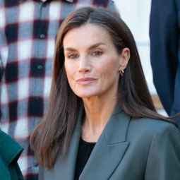 Queen Letizia encontró los pantalones perfectos para esta primavera