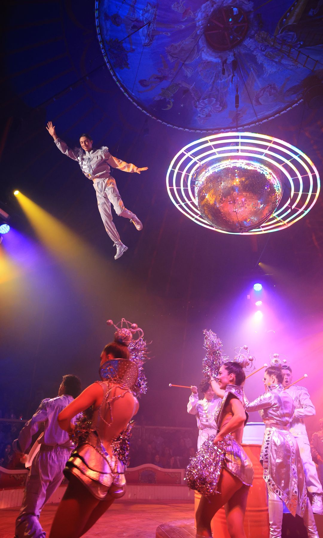 Raluy Legacy Circus y su lanzamiento en el espacio