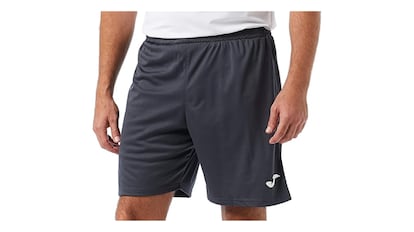 Los pantalones deportivos cortos de Joma.