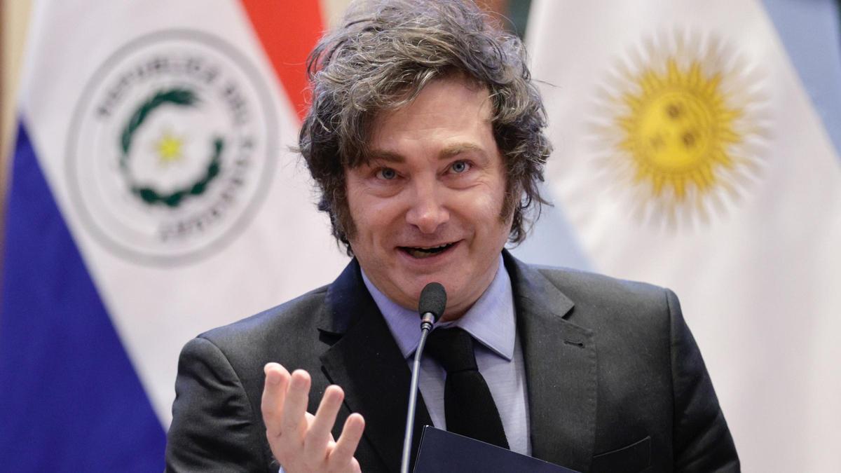 Milei adoctrina a los niños de Argentina con unos dibujos animados en los que aparece como personaje y Marx es un villano