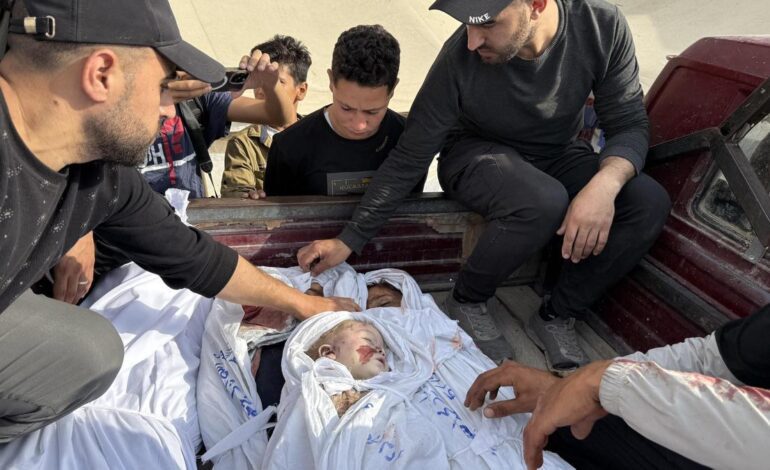 Israel bombardea un campo de refugiados y un hospital en Gaza e intenta asesinar al líder de Hamás