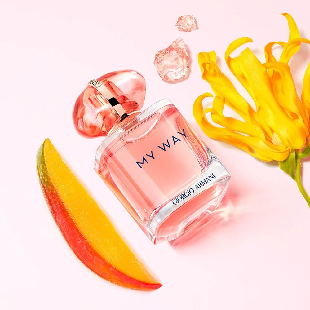 No es coco ni piña, pero huele a verano: el aroma tropical que superará su bolso