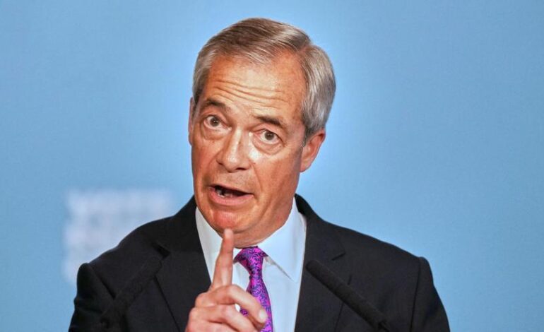 El populista Farage se lanza a por el voto laborista con nuevas promesas para las familias trabajadoras
