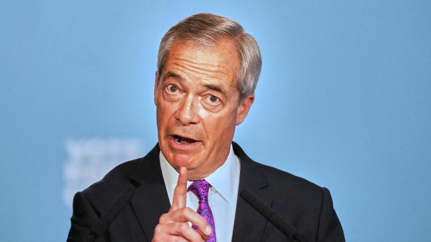 El populista Farage se lanza a por el voto laborista con nuevas promesas para las familias trabajadoras