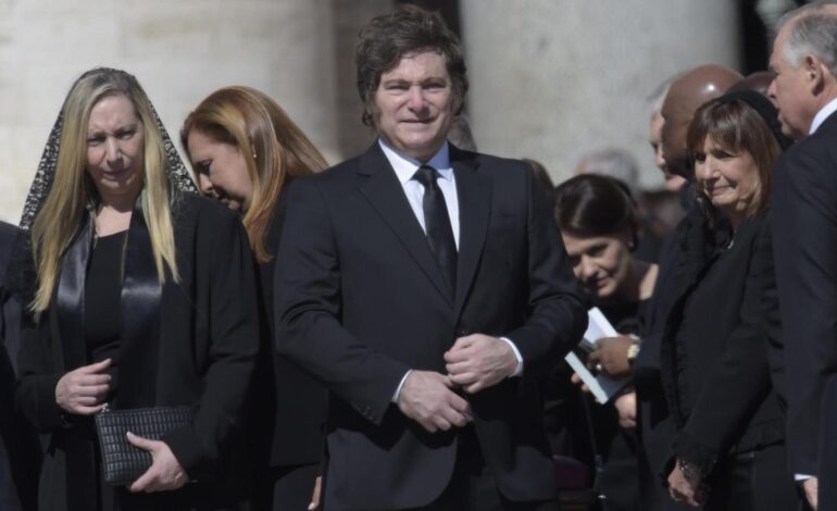 crecen un 53% los ataques del Gobierno contra la prensa y la ultraderecha propone prisión para la «casta» periodística