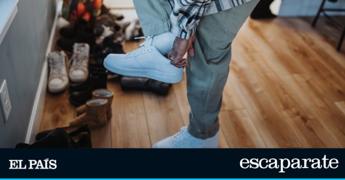 Por qué deberías quitarte los zapatos al llegar a casa | Estilo de vida | Escaparate