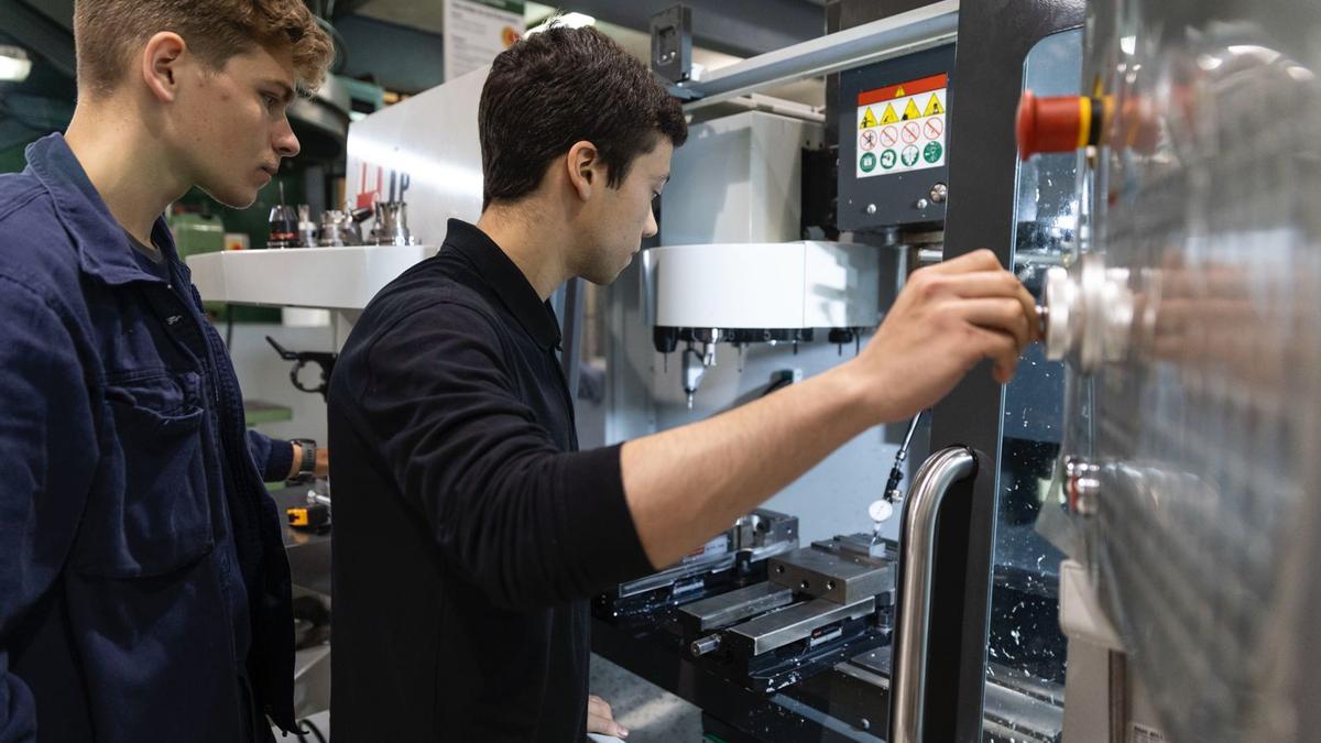 La FP se convierte en la vía más directa al empleo que demandan las empresas