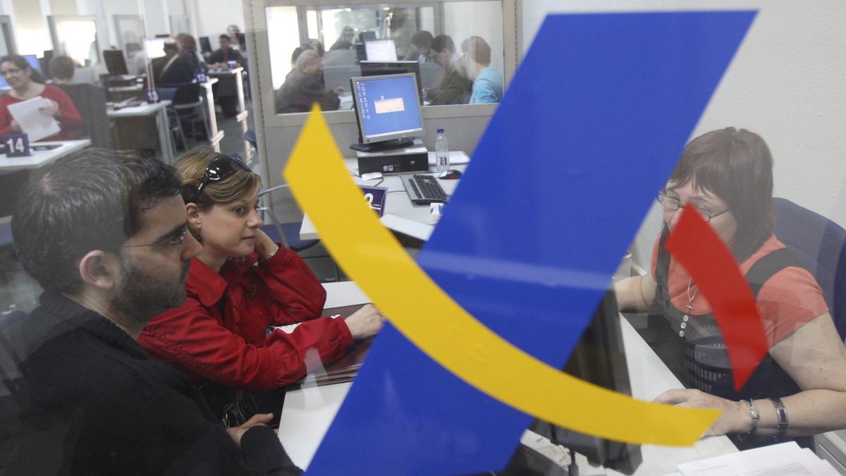 DEDUCCIÓN RENTA | Estos son los 15 gastos que puedes deducir como autónomo en la declaración de la renta 2024