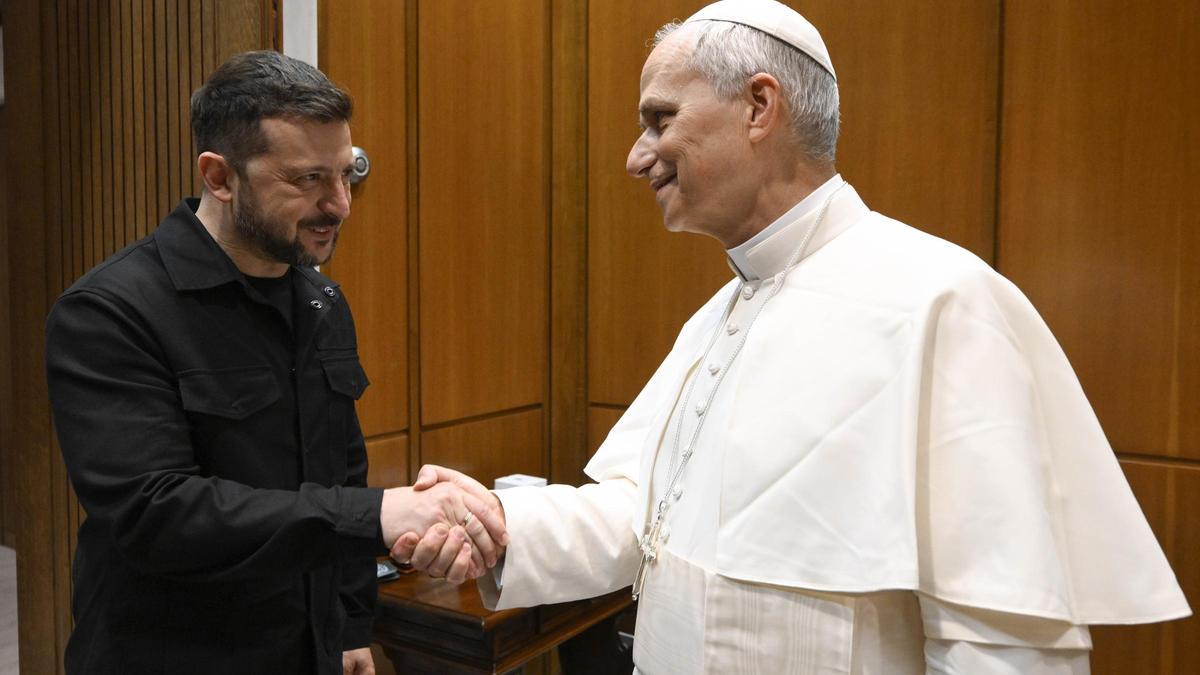 La diplomacia vaticana vuelve al terreno de juego en Ucrania con el papa León XIV