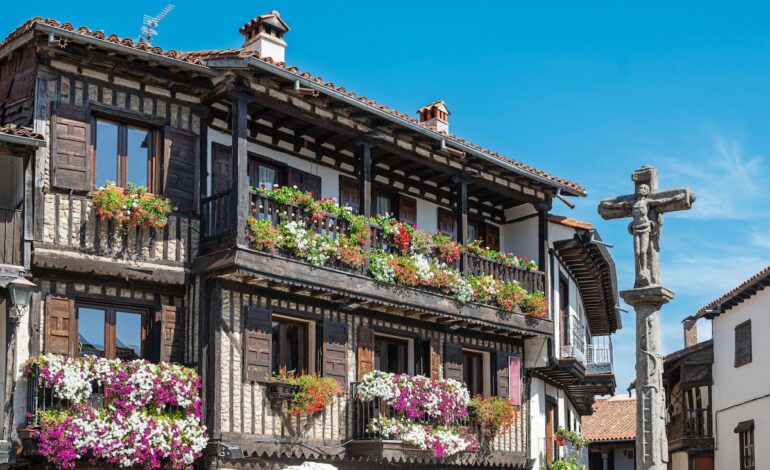 Por la sierra de Francia en seis pueblos de cuento | Escapadas por España | El Viajero