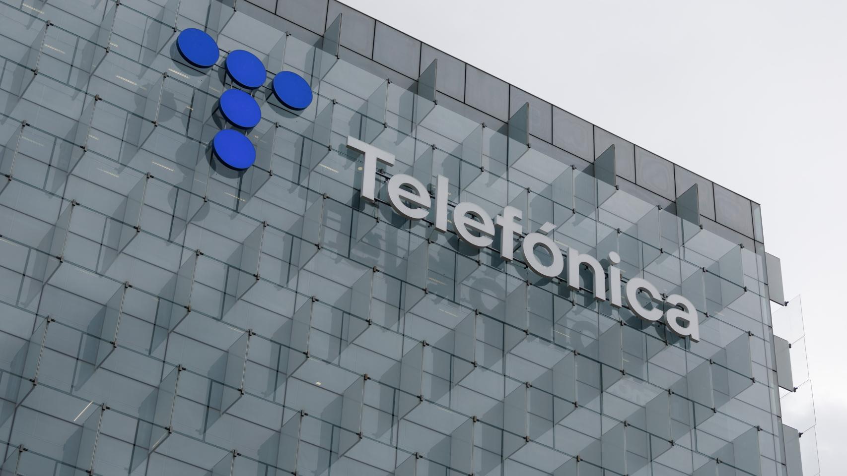 Telefónica alivia sus niveles de sobrecompra y se enfrenta a la resistencia de los 4,40 euros