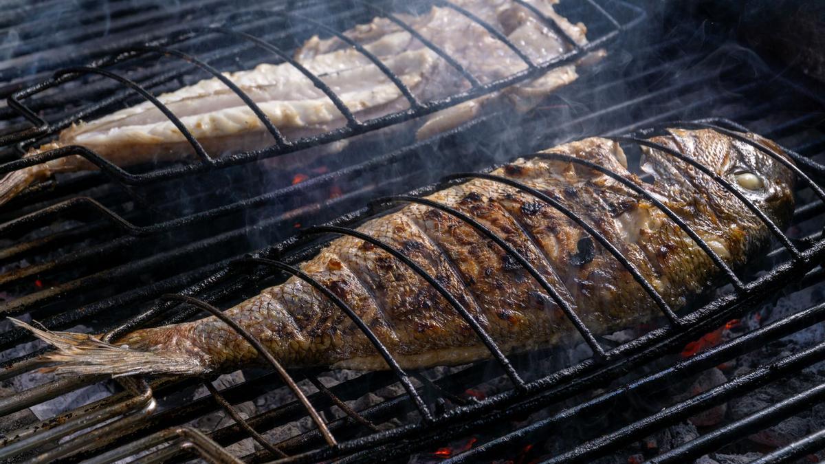 Las Margaritas, el rincón de Aravaca donde el pescado a la brasa es religión
