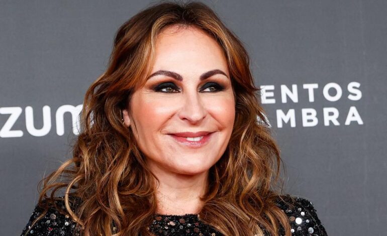 Ana Milán tiene el vestido que todas las expertas querrán llevar la noche del ‘pescaíto’ en la Feria de Sevilla