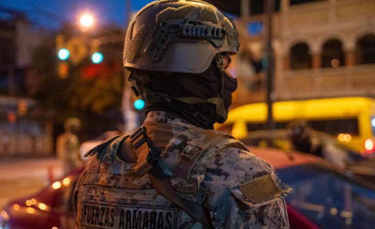 Ecuador: once militares muertos en combate con disidentes de las FARC en la Amazonía