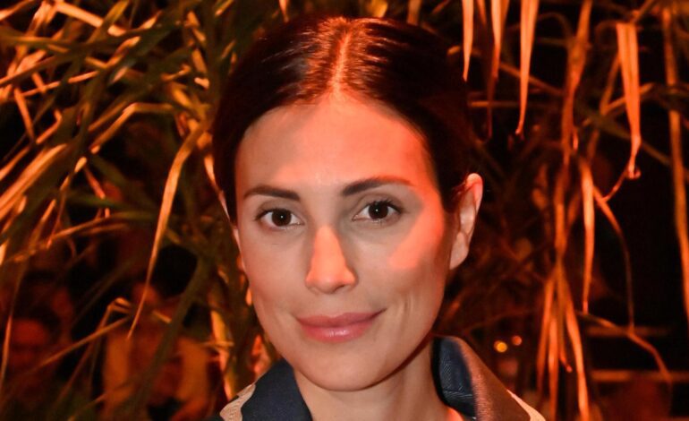 Corre a Mango para conseguir el clon de la chaqueta de Dior que Sassa de Osma no se quita de encima los días más frescos