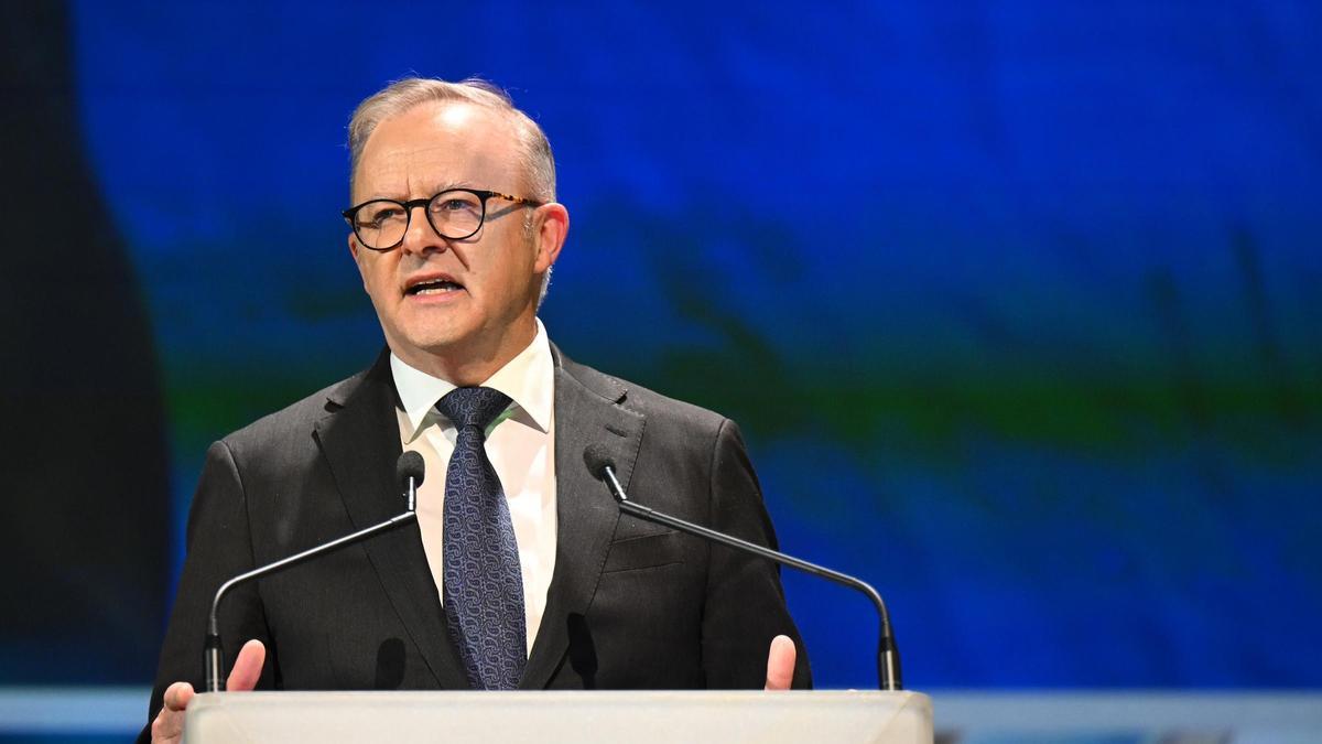 Albanese jura cargo en Australia para un segundo mandato con un gabinete continuista