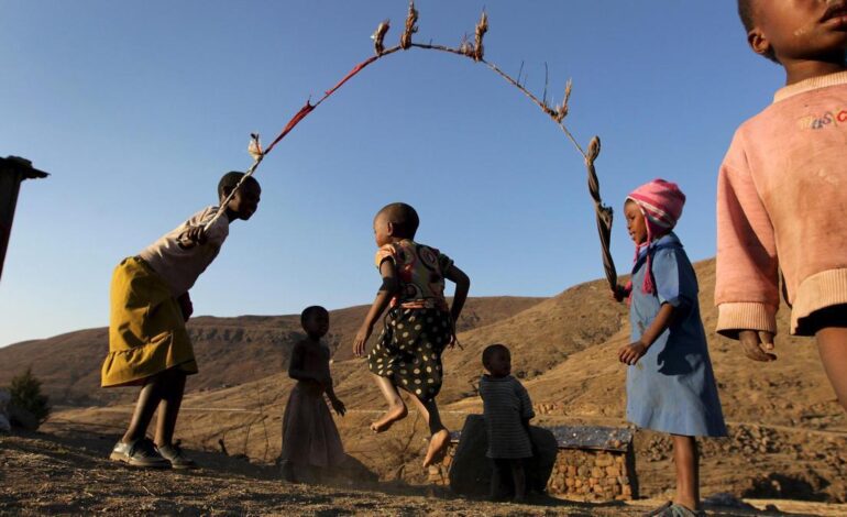 «Pánico» a retroceder una década en la lucha contra el VIH en África tras el fin de las ayudas de EEUU