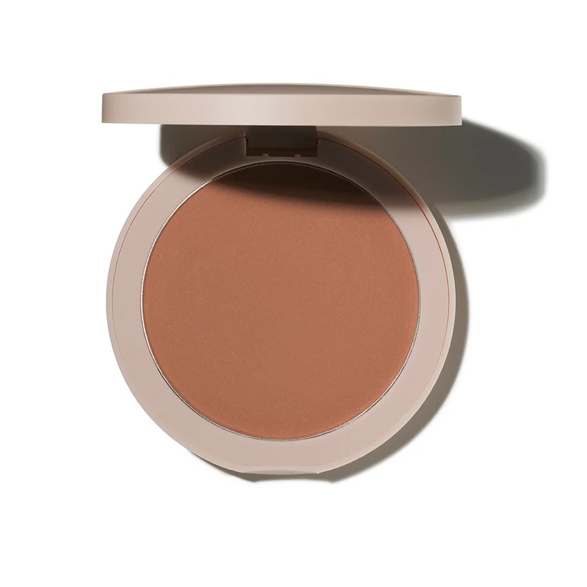 Jones Road's Sun Toming Powder (44 euros).