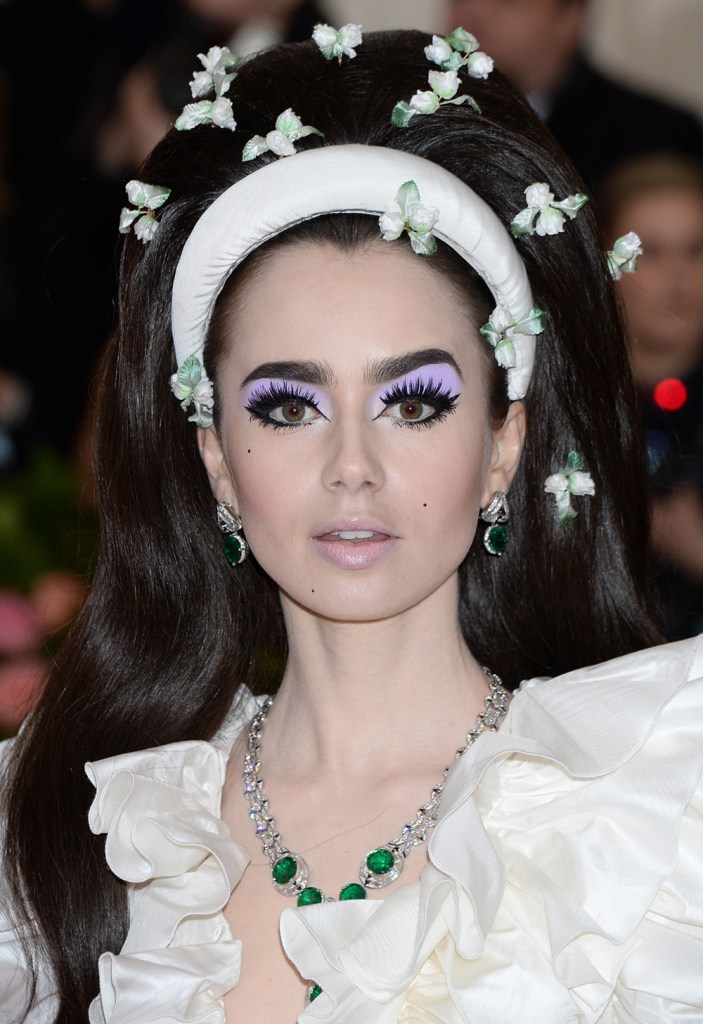     Gala de Lily Collins se reunió