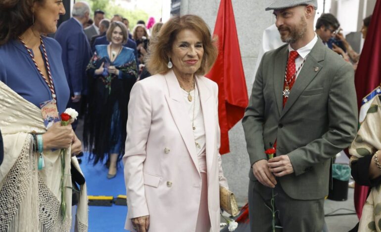 Copia a Ana Botella si tienes más de 60 y quieres combinar alpargatas con cuña con estilo sin esfuerzo (y acertar siempre)