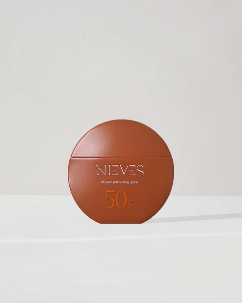 SPF 50 Cartel de piel diaria de Nieves Beauty