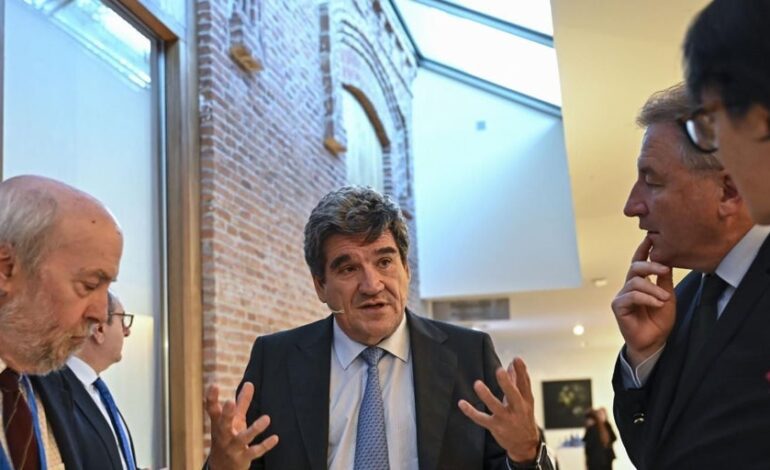 Escrivá se valió de un comité de tercer nivel para desautorizar el informe de su economista jefe