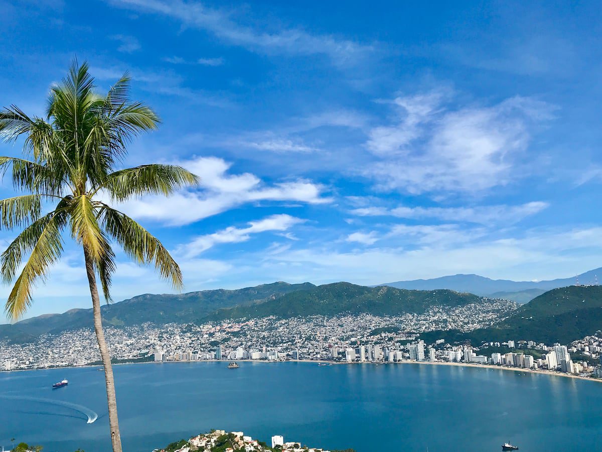 Pasado y presente de Acapulco, la musa eterna del Pacífico mexicano | El Viajero