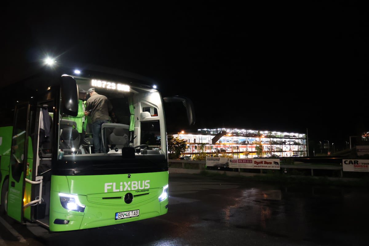 “Este autobús va a Ucrania, ¡ra-ta-ta-tá!” | Escapadas por Europa | El Viajero