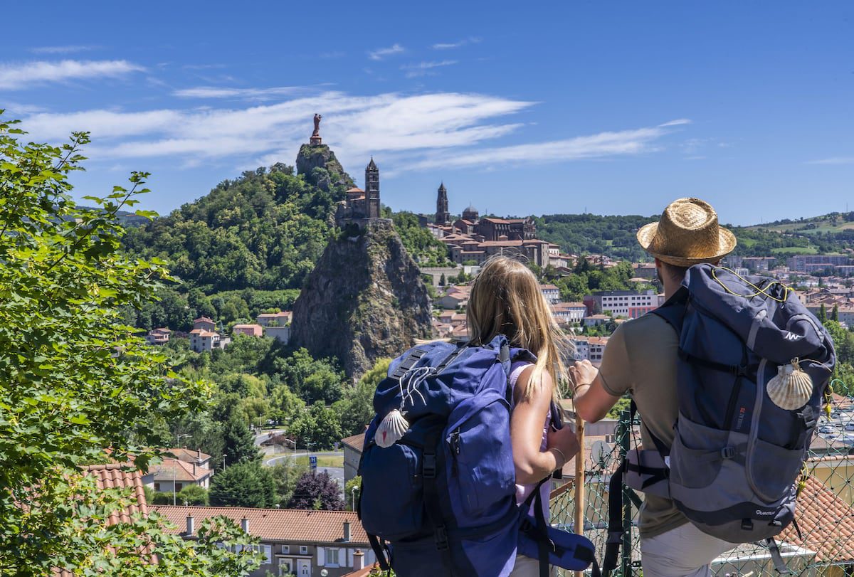 Más allá del Camino de Santiago: otros 19 peregrinajes, senderos y caminos europeos igual de interesantes | Lonely | El Viajero