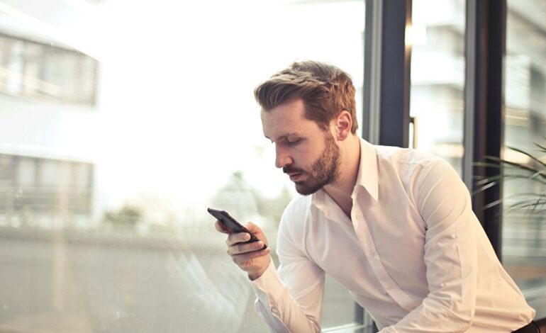 ¿Cómo protegerte en internet? Santander te ayuda a blindar tus contraseñas