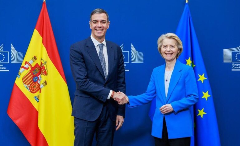 Sánchez pide a Von der Leyen sanciones y un embargo de armas a Israel