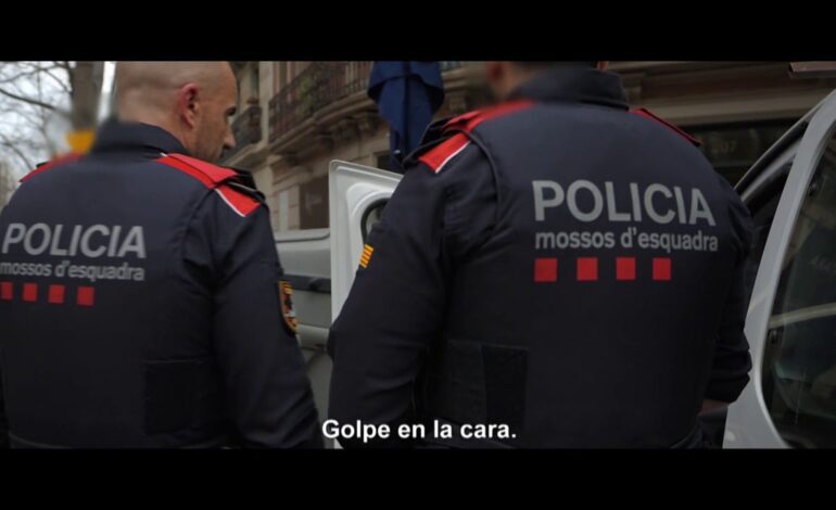 Apatrullando acompaña a los Mossos en una operación tras recibir un aviso por «una discusión de tráfico»