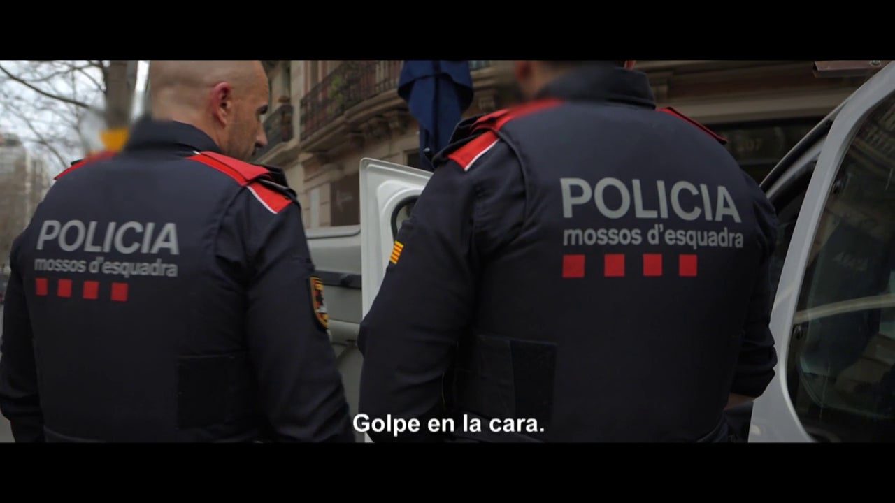Apatrullando acompaña a los Mossos en una operación tras recibir un aviso por «una discusión de tráfico»