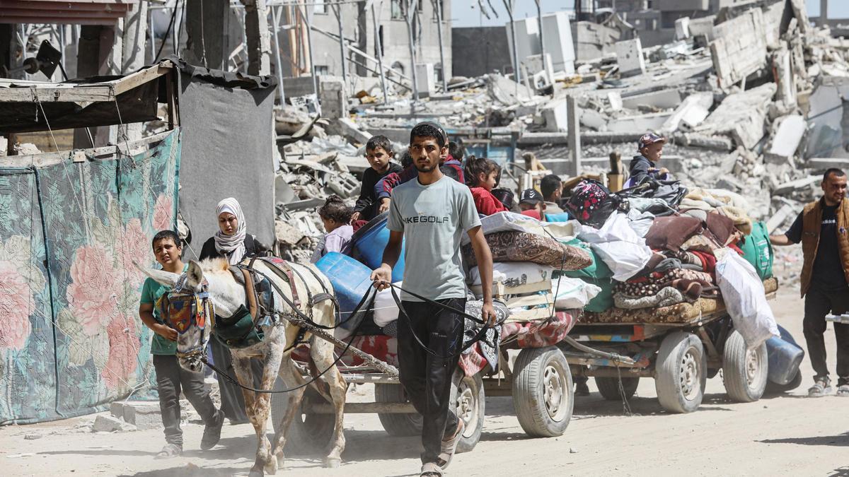 Israel castiga a Gaza con nuevos ataques que elevan a más de 300 los muertos desde el miércoles