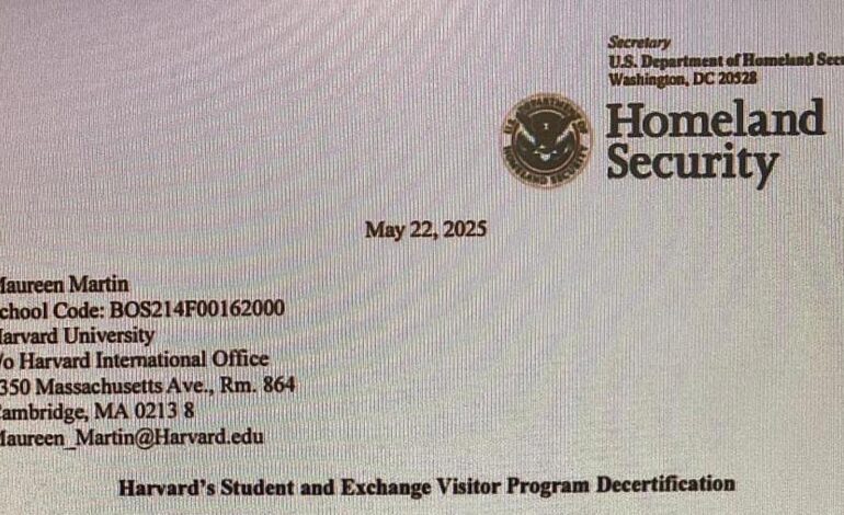 Los alumnos extranjeros de Harvard deberán transferirse a otra universidad a riesgo de perder la visa
