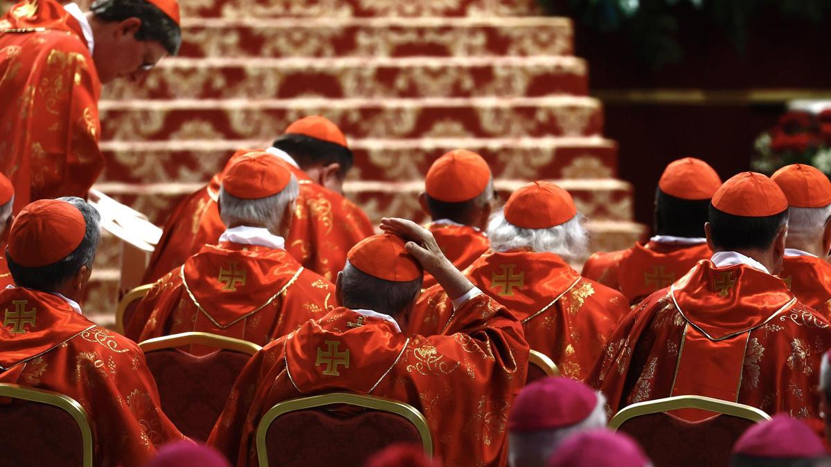Cónclave hoy, en directo | Quiénes participan, cardenales candidatos a Papa y última hora de las votaciones en el Vaticano