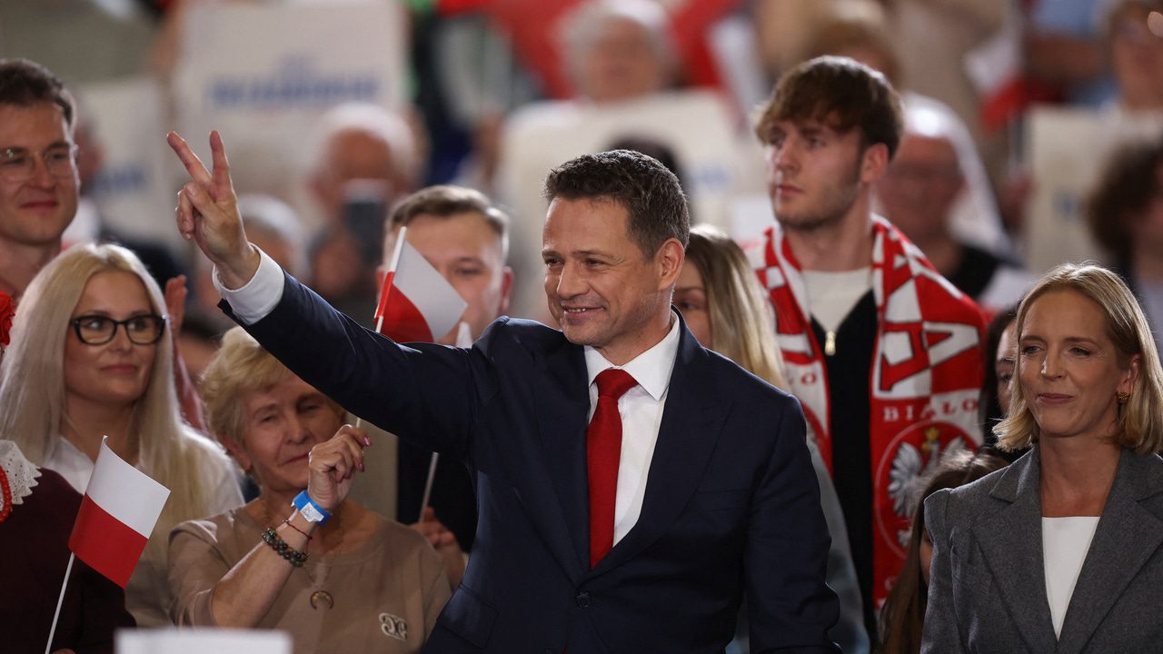 Liberales y nacionalistas irán a la segunda vuelta en las presidenciales de Polonia