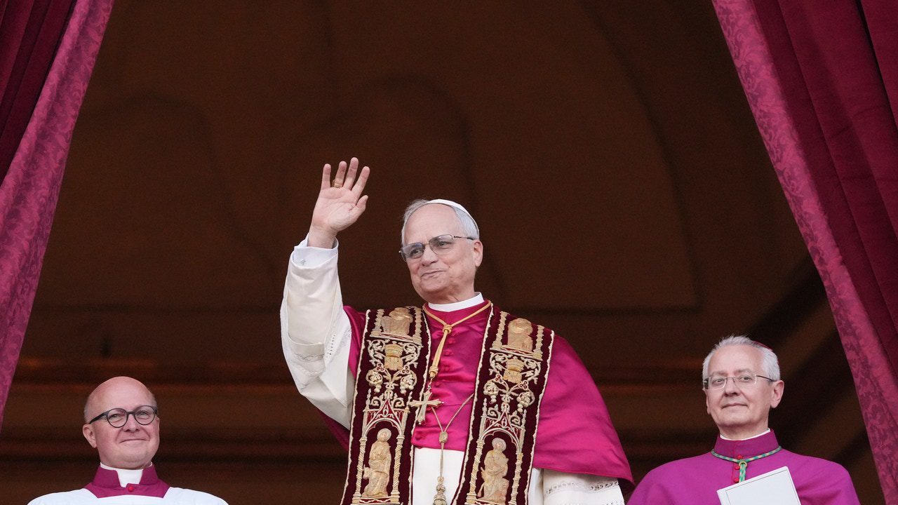 ¡Habemus papam! El cardenal Robert Prevost se convierte en el papa León XIV
