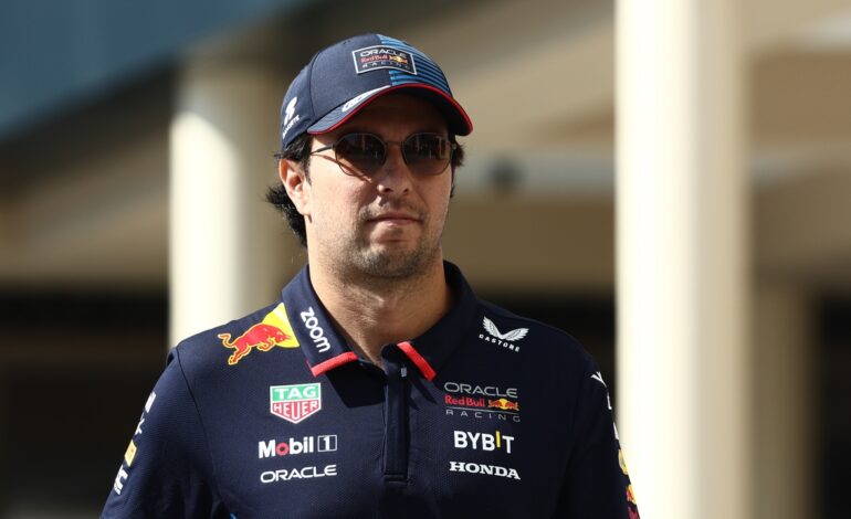 Una leyenda de la F1 reivindica a Checo Pérez con un brutal palo a Yuki Tsunoda y Liam Lawson