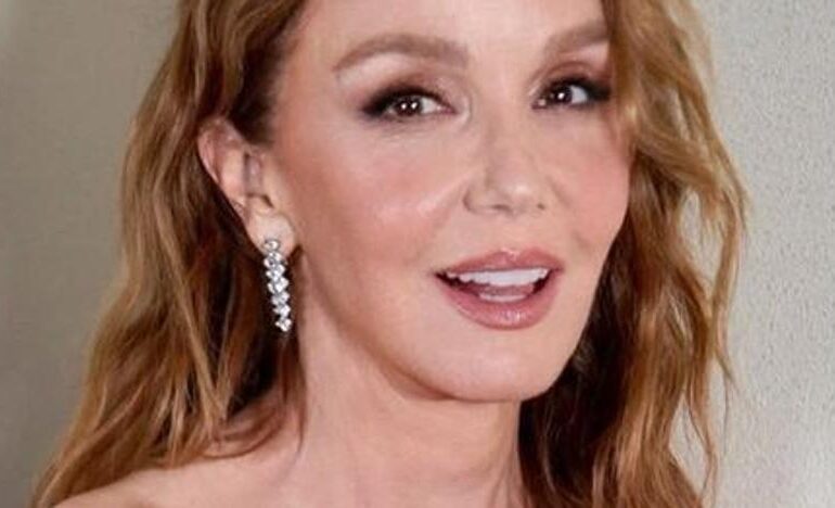 El contorno de ojos antiarrugas favorito de mi madre de 60 años